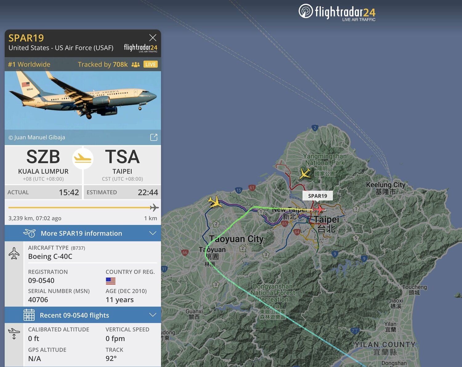 Flightradar24指出，裴洛西座機降落時，有高達 70.8 萬人進行實時追蹤。   圖：翻攝自Flightradar24推特